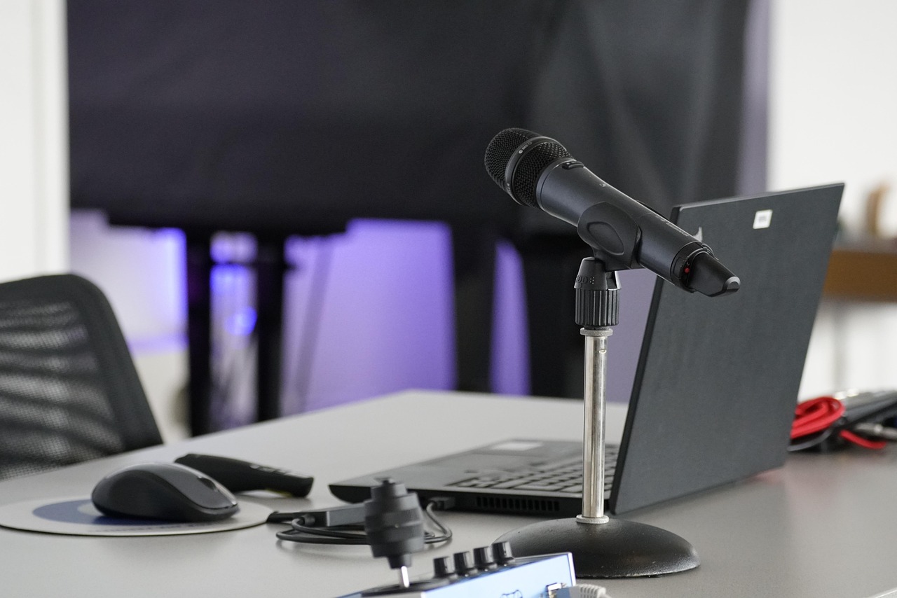 Polskie podcasty naukowe - przegląd najlepszych pozycji