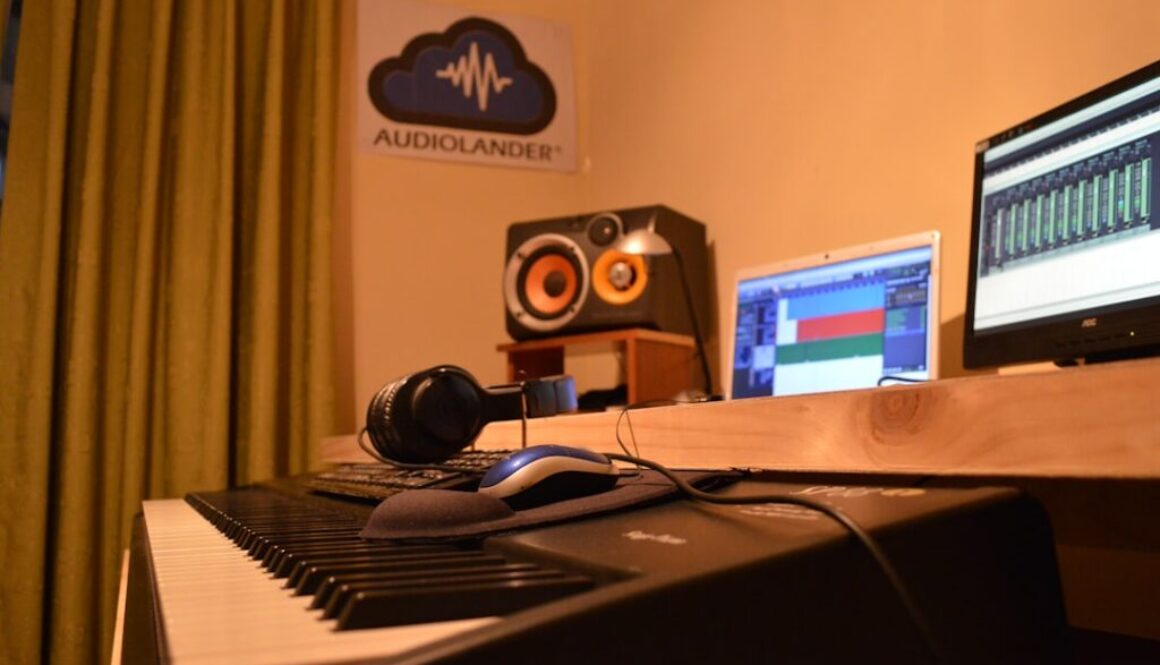 Domowe studio nagrań - jak zaaranżować przestrzeń do nagrywania audio