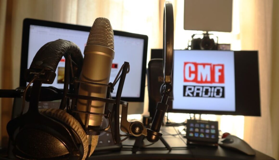 Mikrofon do nagrywania - jaki wybrać do domowego studia nagrań