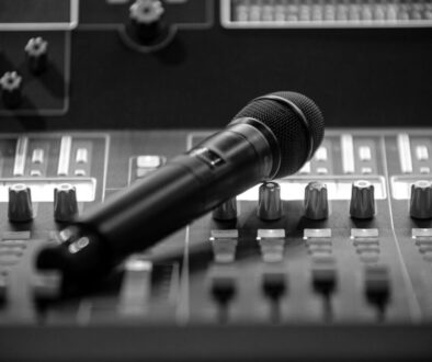 Czym jest podcaster i jak nim zostać - rola, zadania i wyzwania w 2025 roku