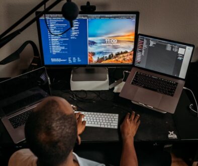 Odkryj najlepsze podcasty biznesowe - 10 audycji, które zmienią Twoje podejście do biznesu